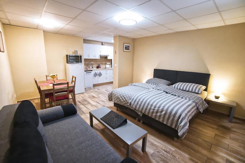 Nice Accommodation In Mikulov Exterior photo